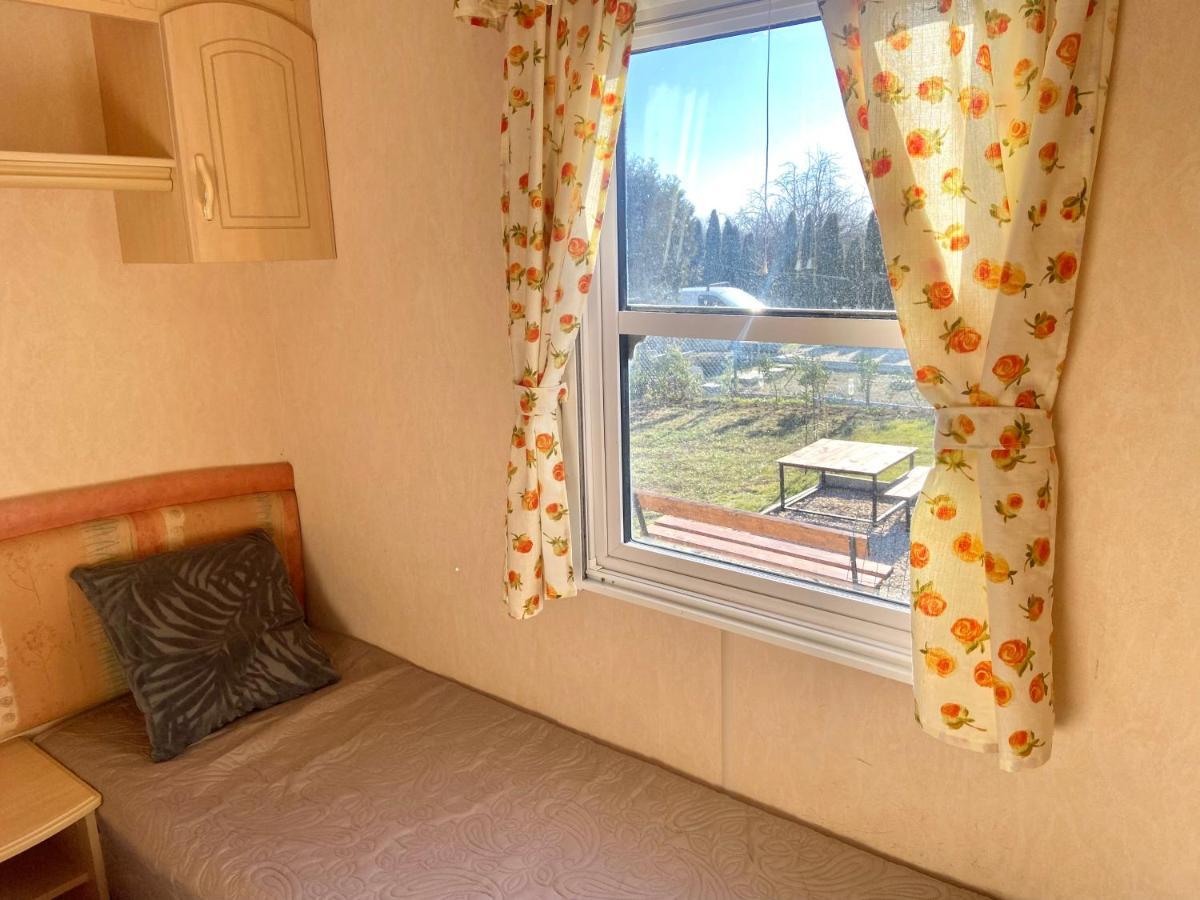 Kisvakond Vendeghaz Apartment Jeno Exterior foto